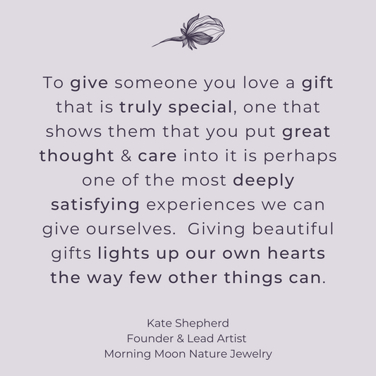 what makes a great gift? quote on light purple background